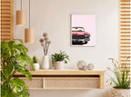 تنسيق توضيحي لبوستر Pink car بفريم في ركن منزلي