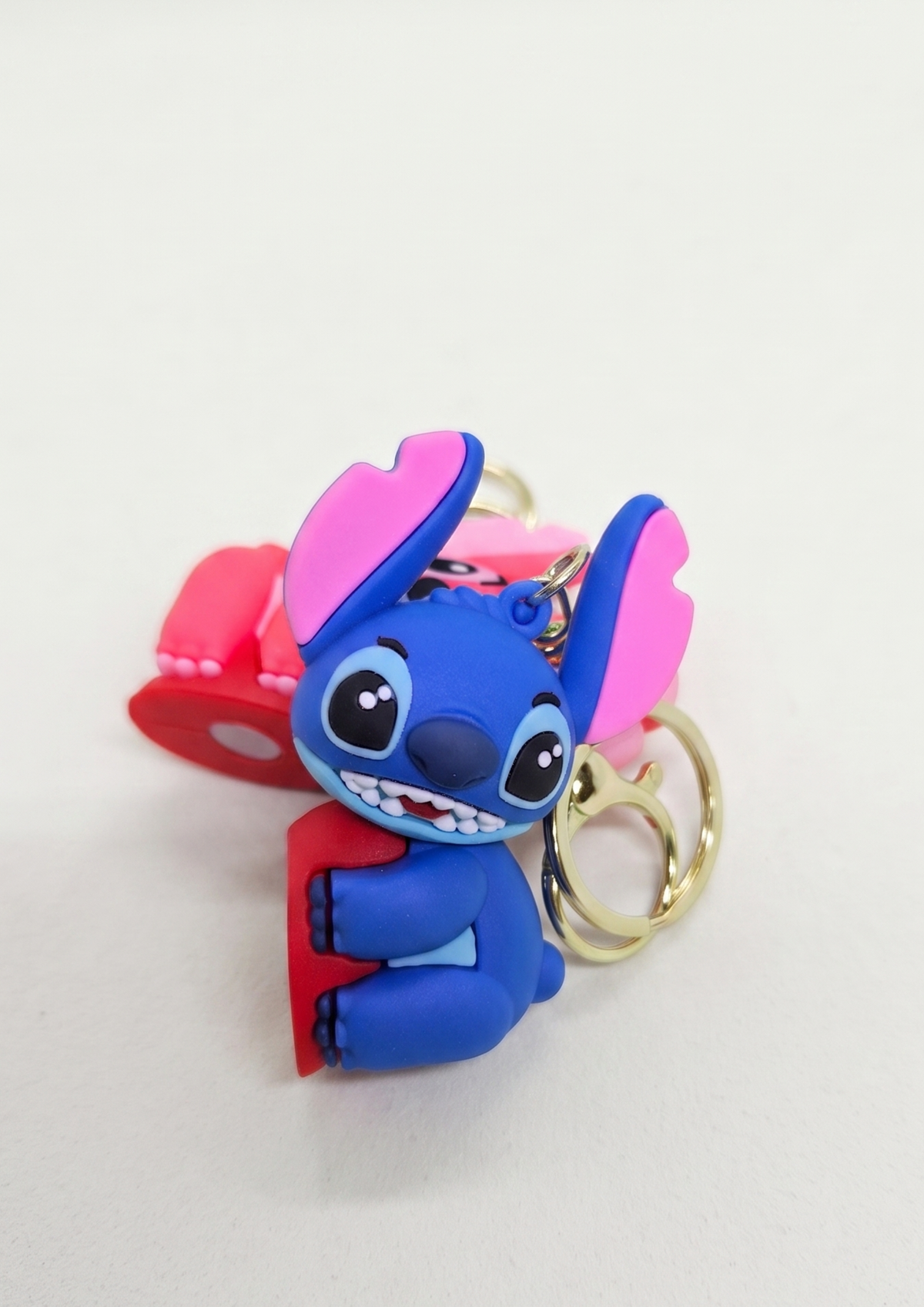 طقم ميداليات رابر Stitch and Angel من قطعتين من T33